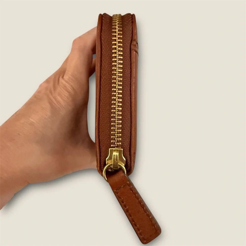 Fossil Brown Leather Wallet with Zip Closure - Picture 3 of 6